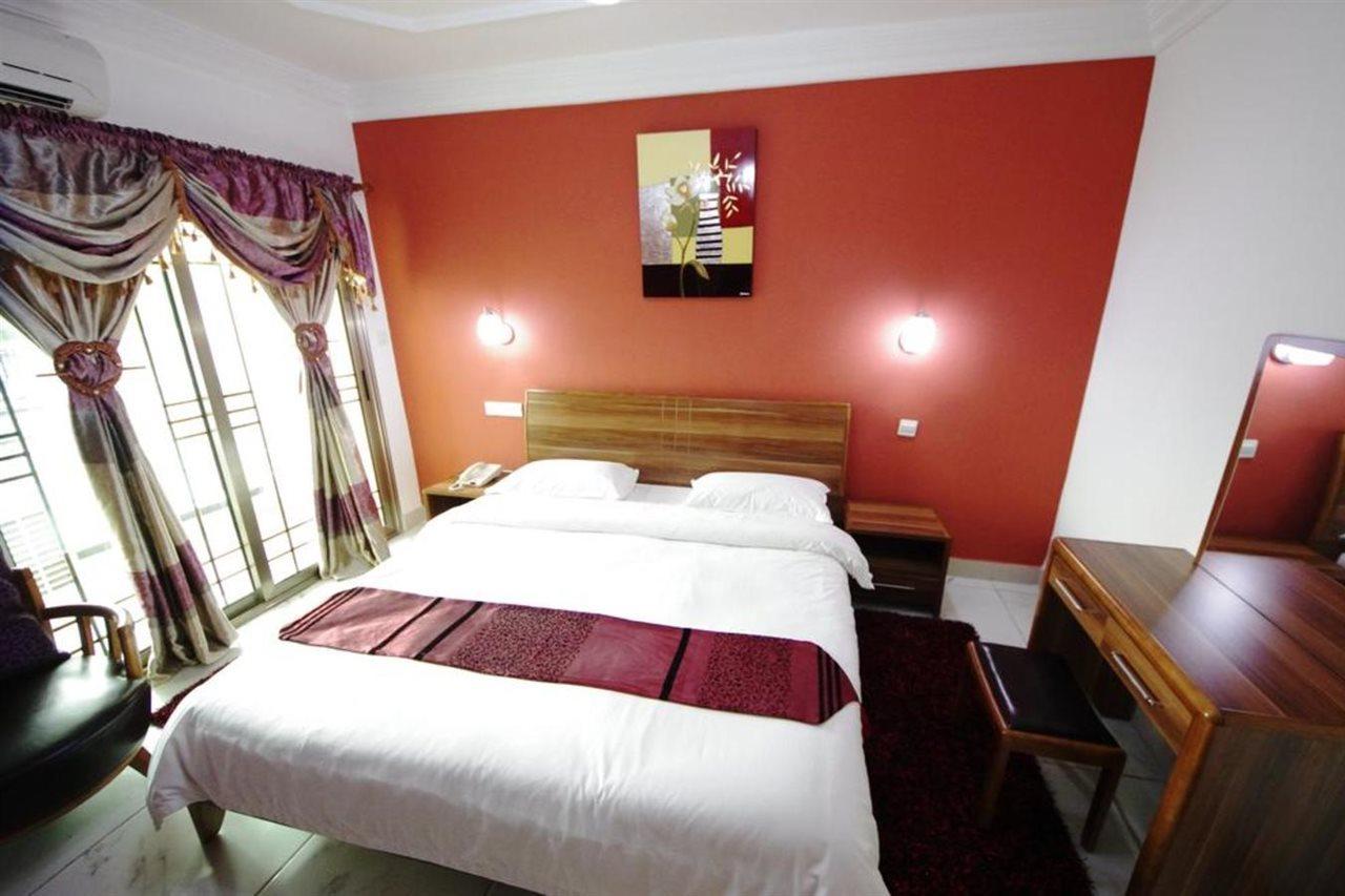 Hotel Residence La Corniche Дакар Екстериор снимка