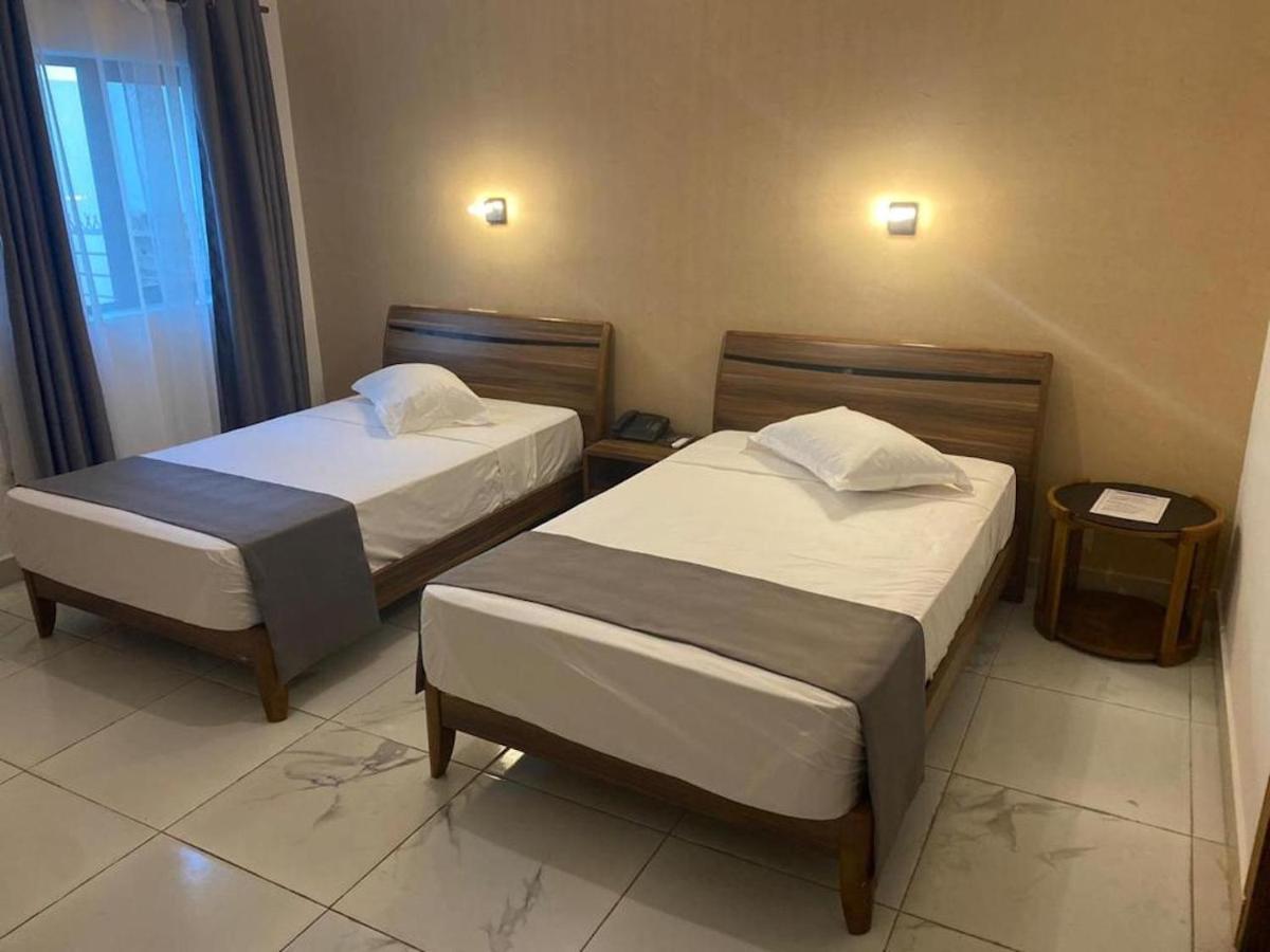 Hotel Residence La Corniche Дакар Екстериор снимка